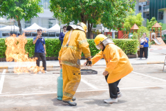 P1357095