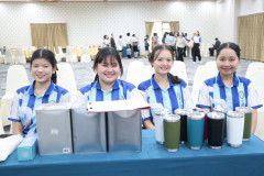 LINE_ALBUM_19869_260819_37