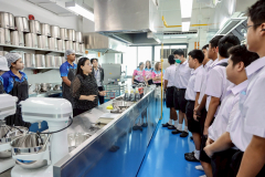 LINE_ALBUM_10-15-2568-สวนกุหลาบ_251015_32