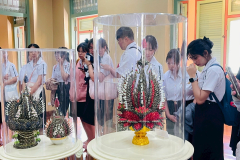 LINE_ALBUM_91268_251212_112