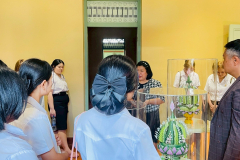 LINE_ALBUM_91268_251212_130