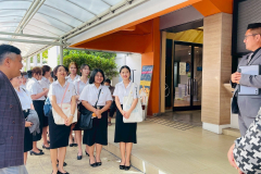 LINE_ALBUM_91268_251212_151