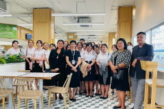 LINE_ALBUM_91268_251212_173