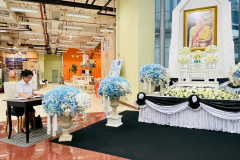 LINE_ALBUM_91268_251212_188