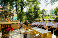 LINE_ALBUM_91268_251212_58