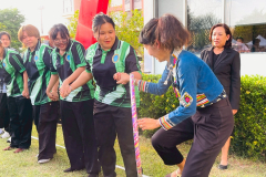 LINE_ALBUM_กิจกรรมกีฬาสี111268_251212_55