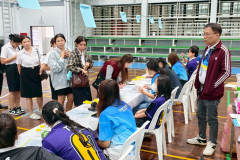 LINE_ALBUM_1462025_250616_130