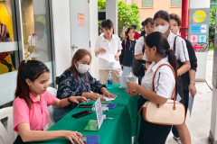 LINE_ALBUM_1462025_250616_49
