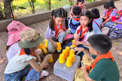 LINE_ALBUM_13369-เดินป่าจำลอง_260314_240