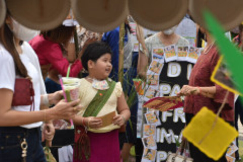 LINE_ALBUM_La-or-market_230316_109