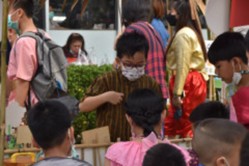 LINE_ALBUM_La-or-market_230316_112