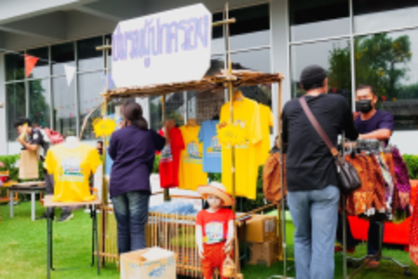 LINE_ALBUM_La-or-market_230316_177