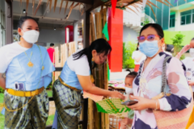 LINE_ALBUM_La-or-market_230316_181