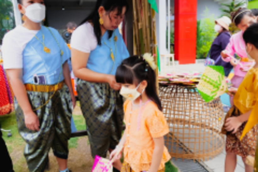 LINE_ALBUM_La-or-market_230316_184