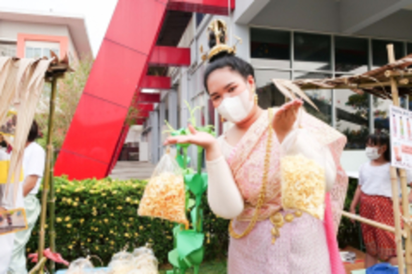 LINE_ALBUM_La-or-market_230316_198