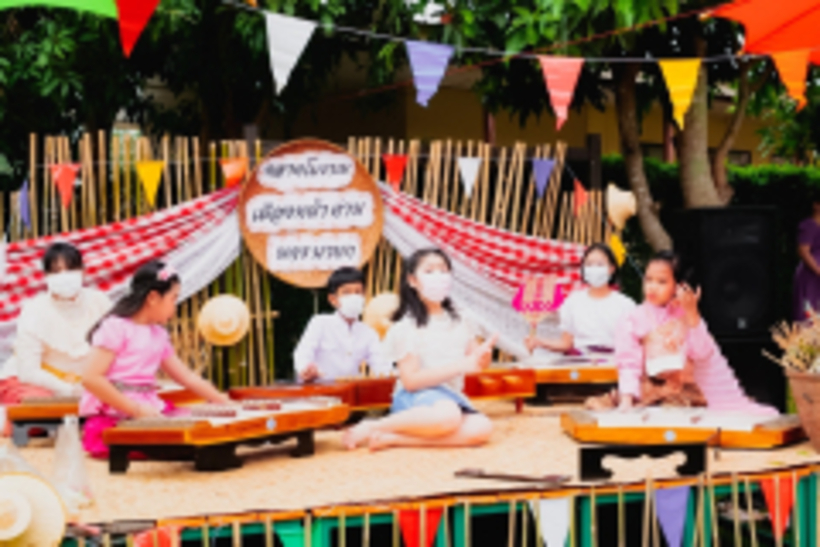 LINE_ALBUM_La-or-market_230316_206
