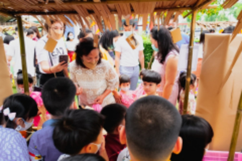 LINE_ALBUM_La-or-market_230316_235
