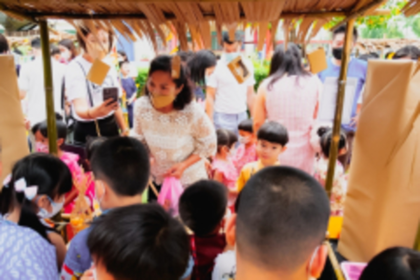 LINE_ALBUM_La-or-market_230316_236