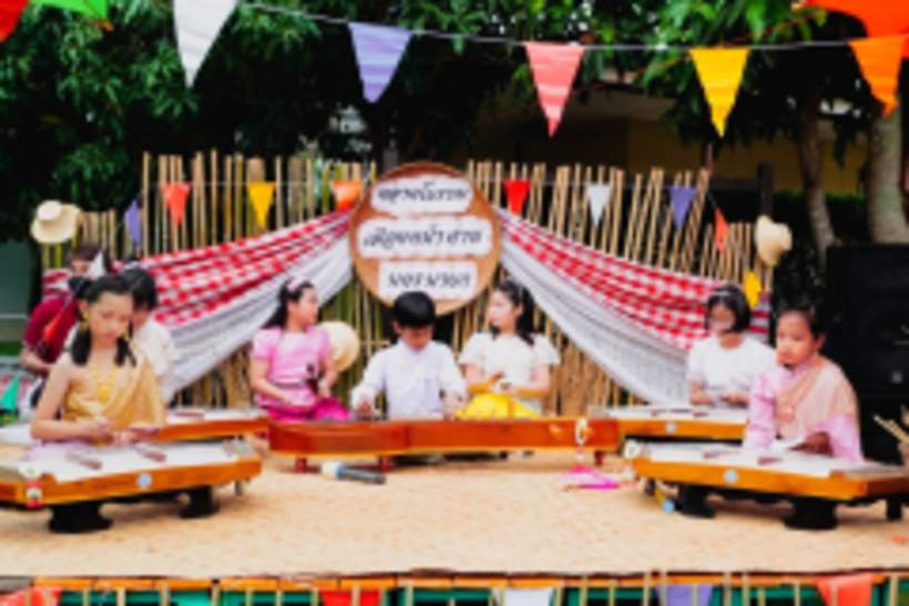 LINE_ALBUM_La-or-market_230316_239
