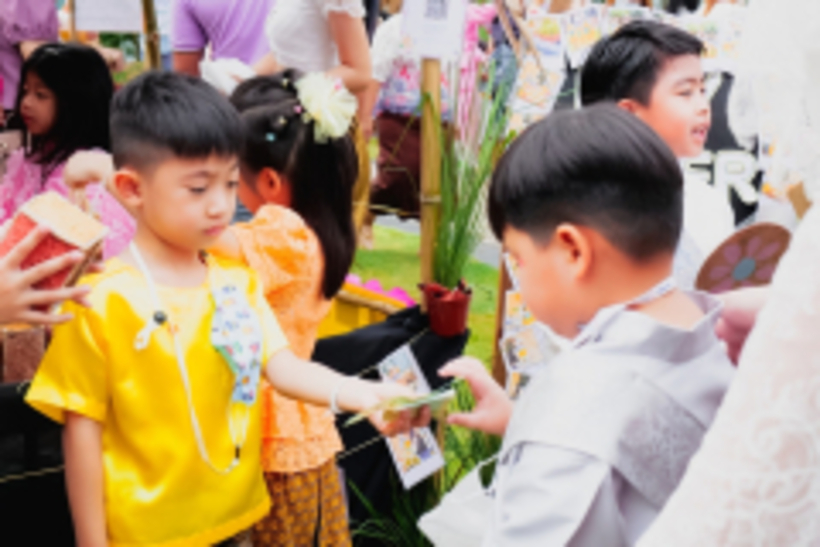 LINE_ALBUM_La-or-market_230316_271