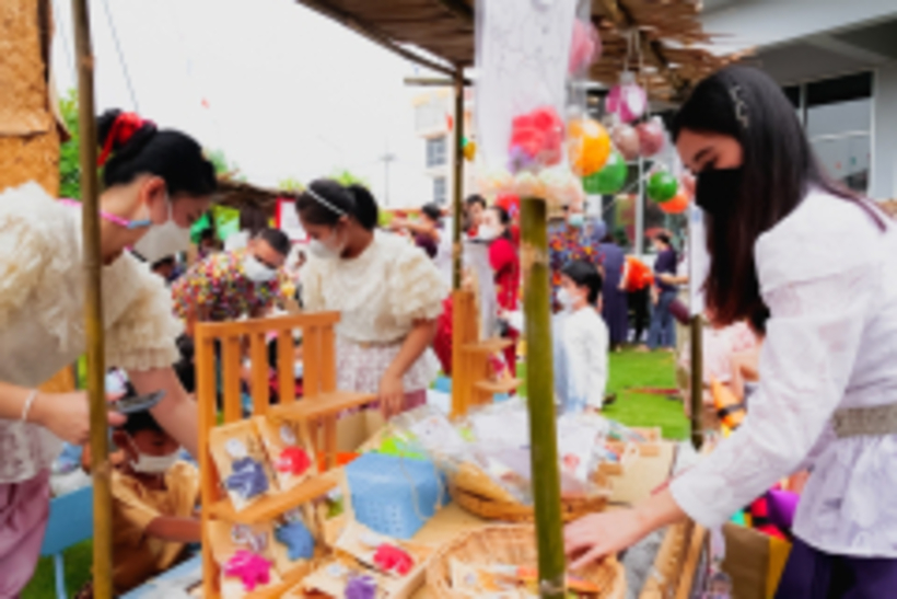 LINE_ALBUM_La-or-market_230316_282