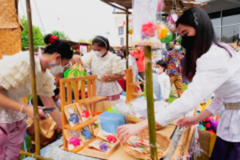 LINE_ALBUM_La-or-market_230316_283