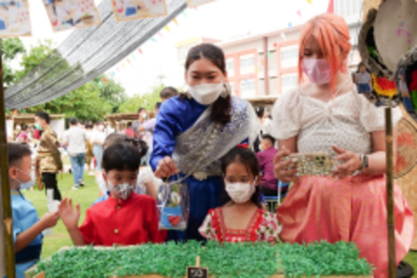 LINE_ALBUM_La-or-market_230316_292