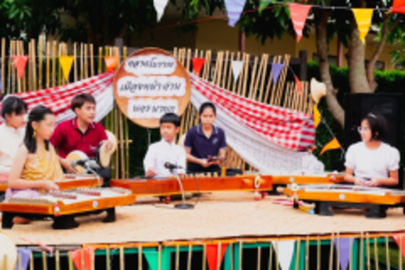 LINE_ALBUM_La-or-market_230316_296
