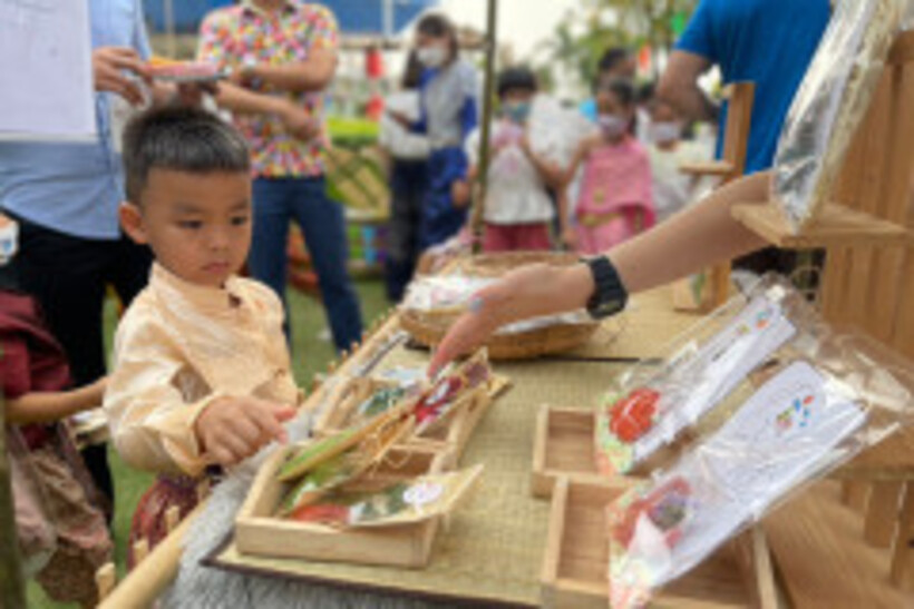 LINE_ALBUM_La-or-market_230316_31