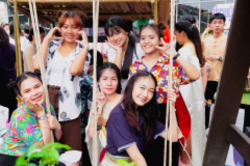 LINE_ALBUM_La-or-market_230316_317