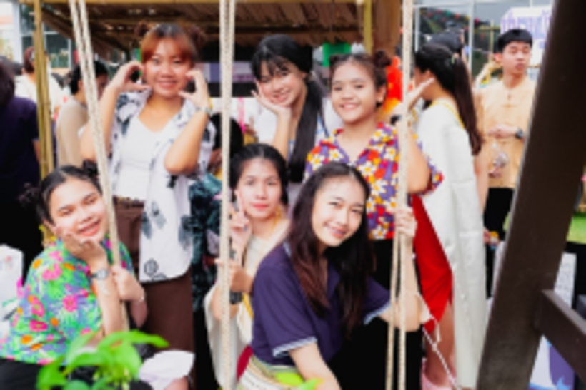 LINE_ALBUM_La-or-market_230316_318