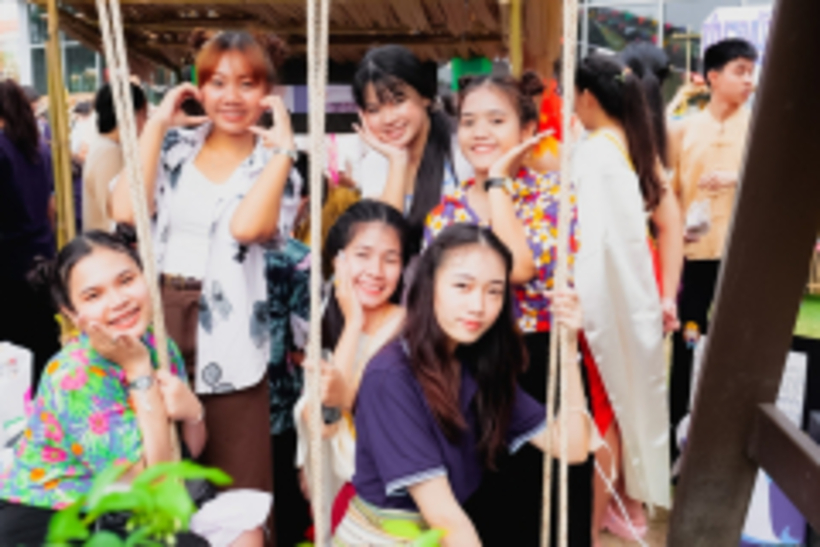 LINE_ALBUM_La-or-market_230316_319