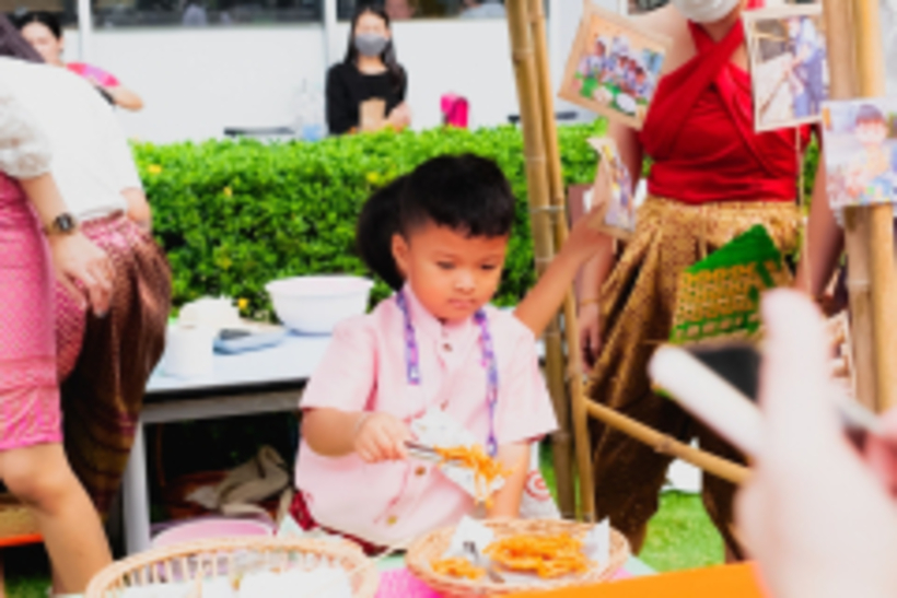 LINE_ALBUM_La-or-market_230316_325