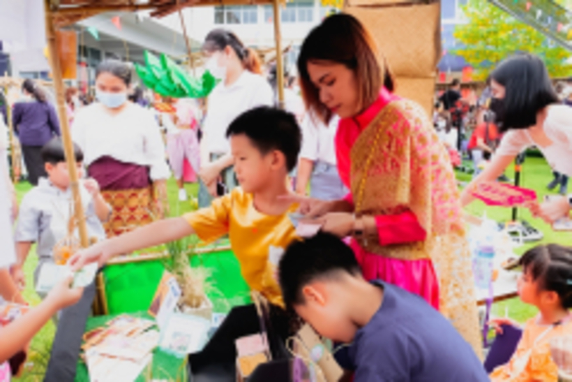 LINE_ALBUM_La-or-market_230316_335