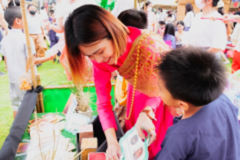 LINE_ALBUM_La-or-market_230316_336