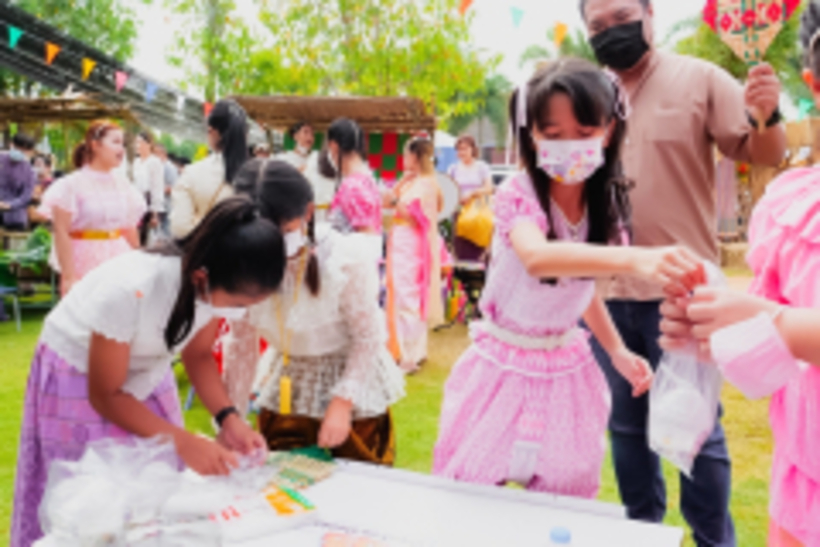 LINE_ALBUM_La-or-market_230316_337