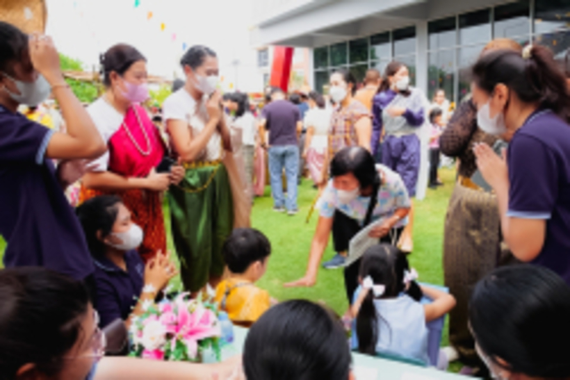LINE_ALBUM_La-or-market_230316_347