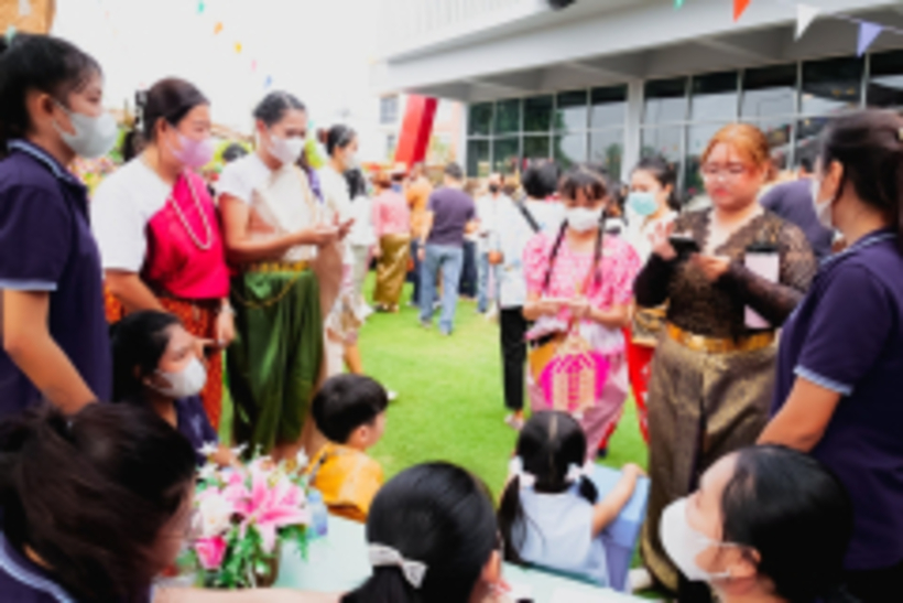 LINE_ALBUM_La-or-market_230316_348