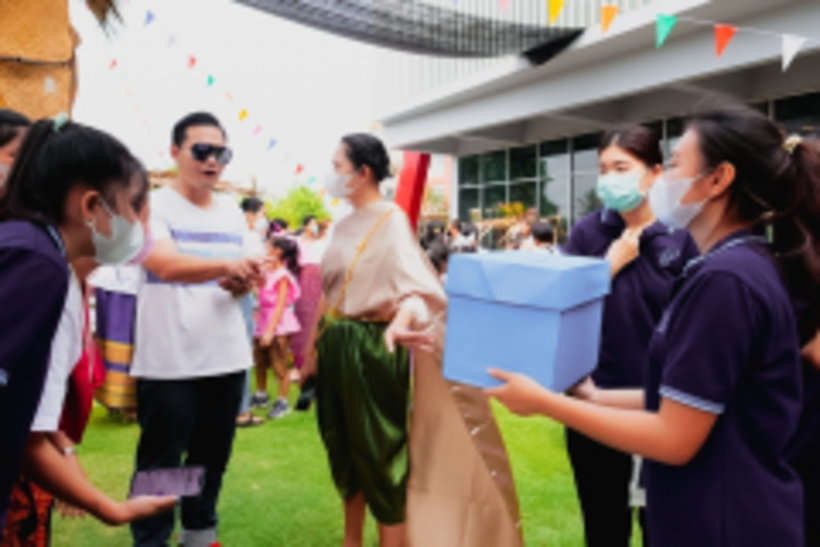 LINE_ALBUM_La-or-market_230316_351