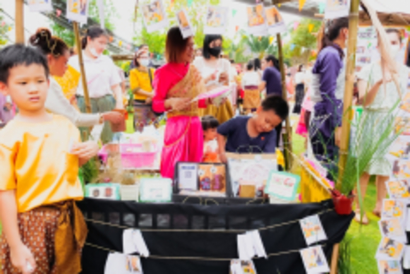 LINE_ALBUM_La-or-market_230316_380