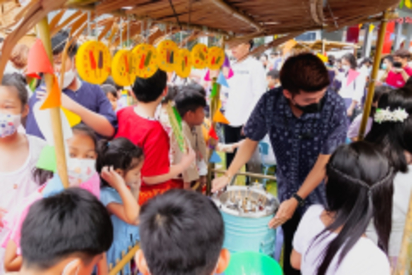 LINE_ALBUM_La-or-market_230316_394