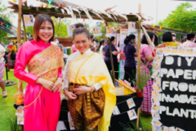 LINE_ALBUM_La-or-market_230316_436