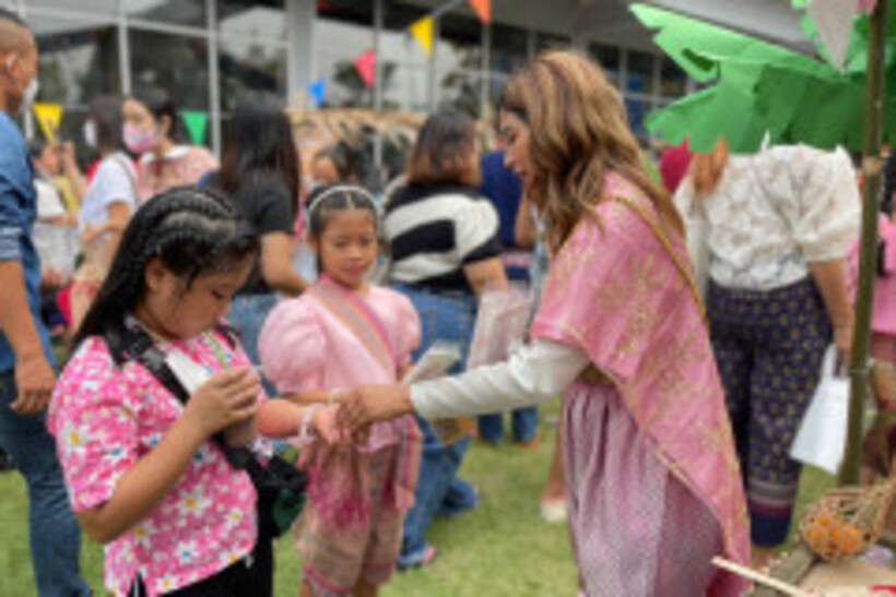 LINE_ALBUM_La-or-market_230316_44