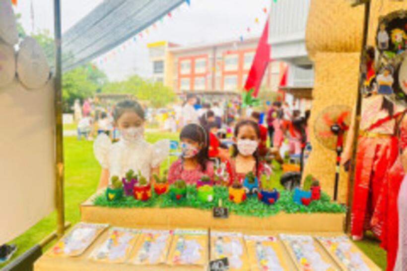 LINE_ALBUM_La-or-market_230316_467