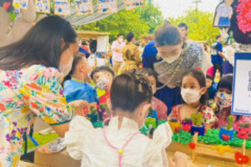 LINE_ALBUM_La-or-market_230316_470