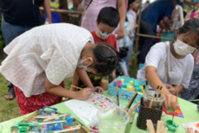 LINE_ALBUM_La-or-market_230316_55