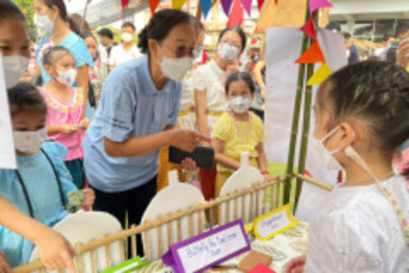 LINE_ALBUM_La-or-market_230316_64