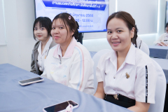 P1351436
