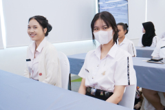 P1351440