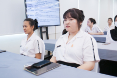 P1351442